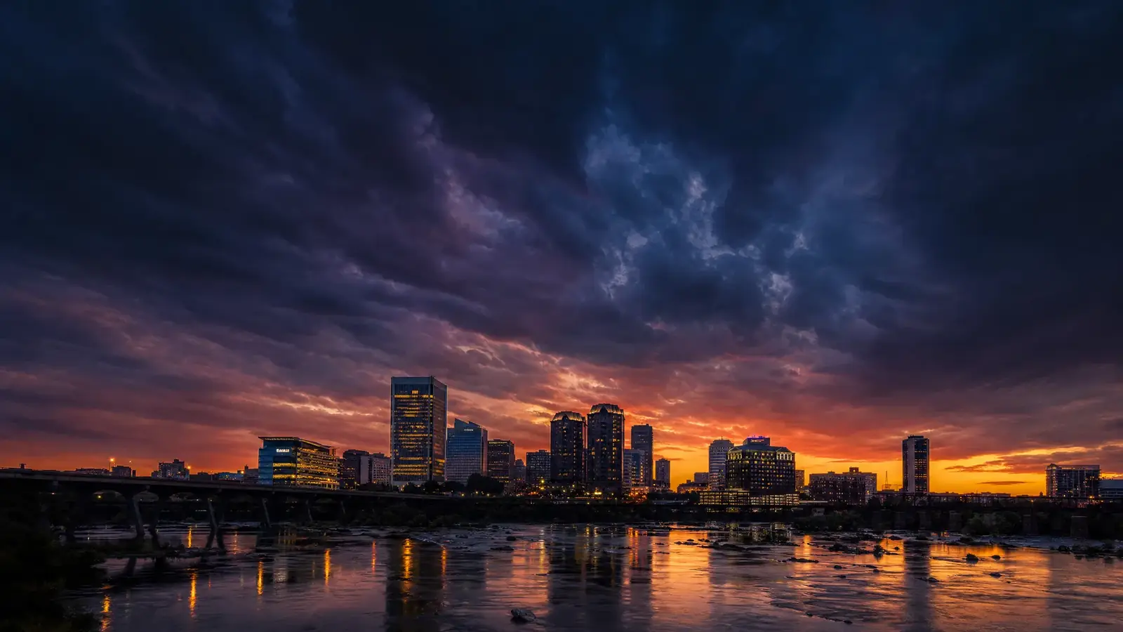 Richmond, Virginia skyline at dusk